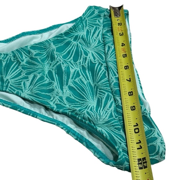 NEW Cupshe Scallop V-Neck High Waisted Bikini in Mint Green Size XS - Picture 7 of 9